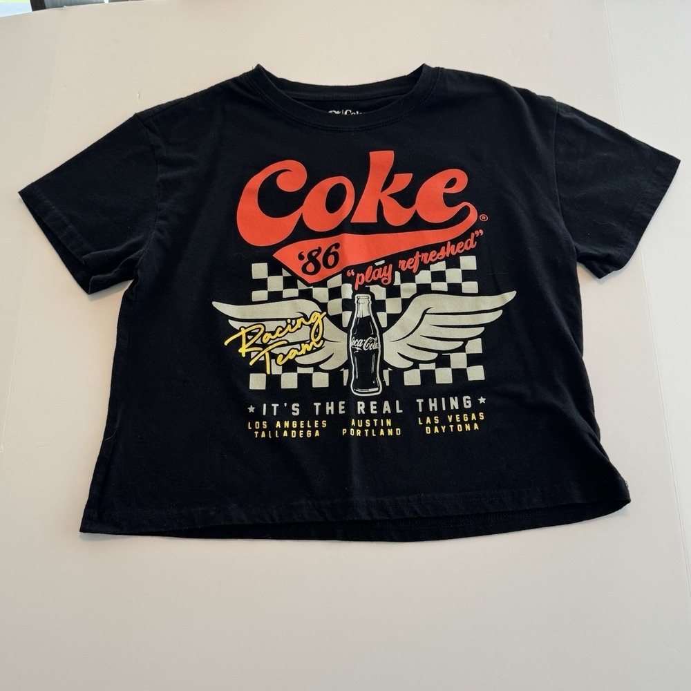 Crop Top Women's Coca Cola Graphic T-shirt